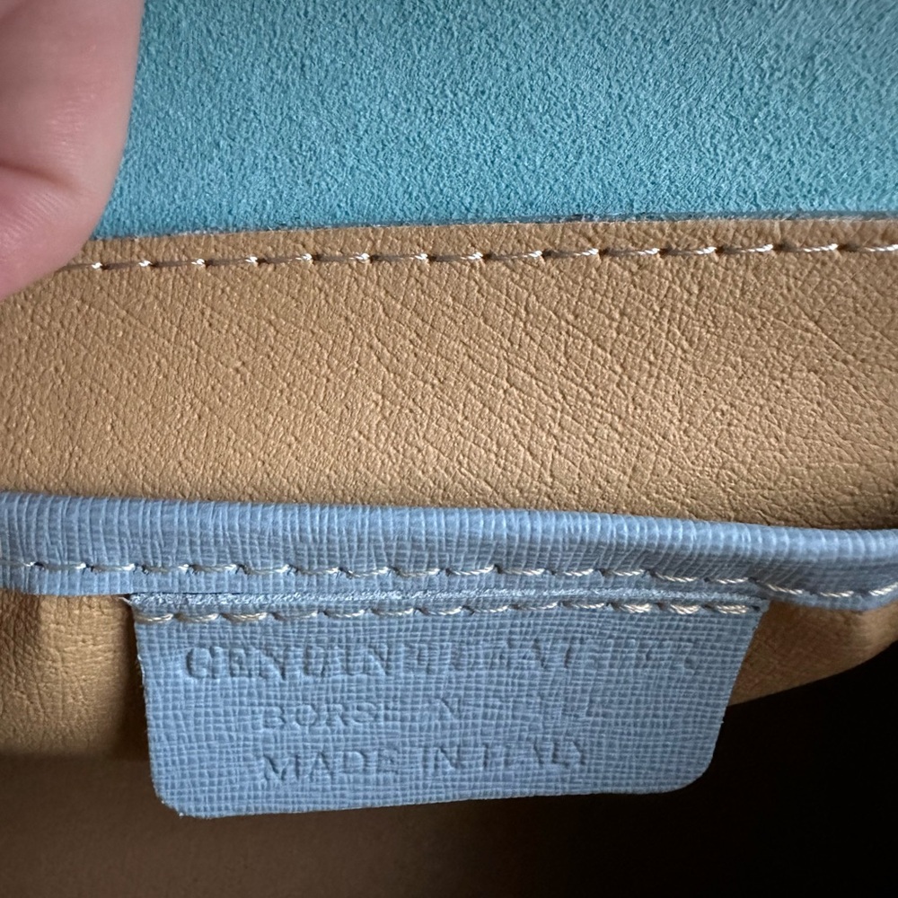 Crossbody bag